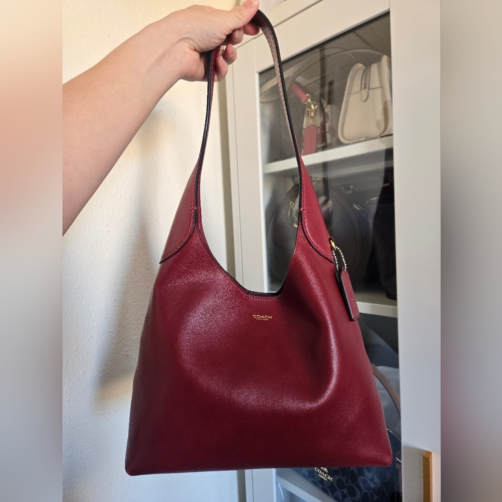 Coach Brookyln 28 in Ruby Red